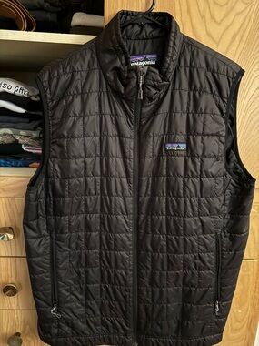 Patagonia Men’s Black Nano Puff Vest